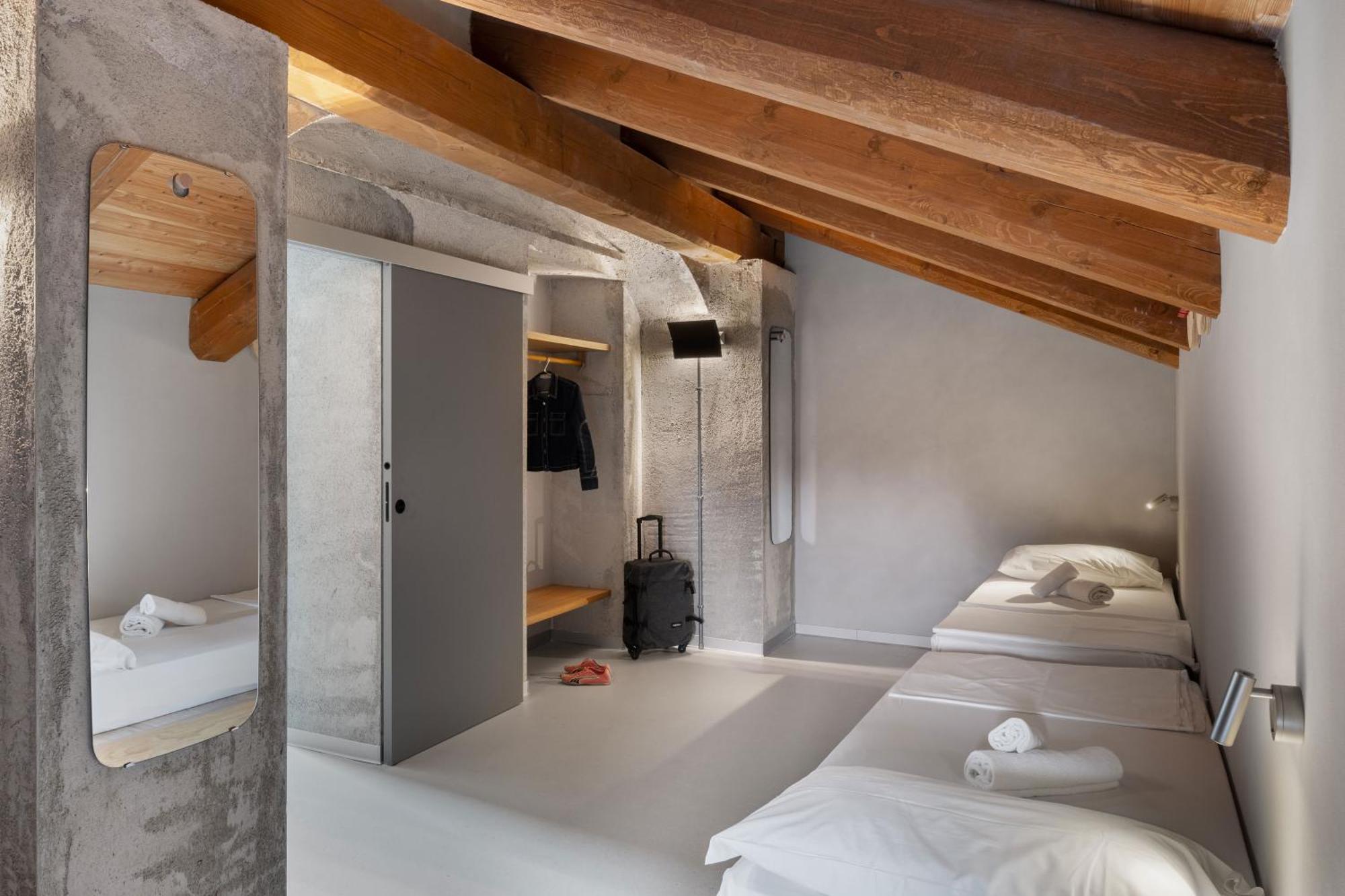 Hostel Combo